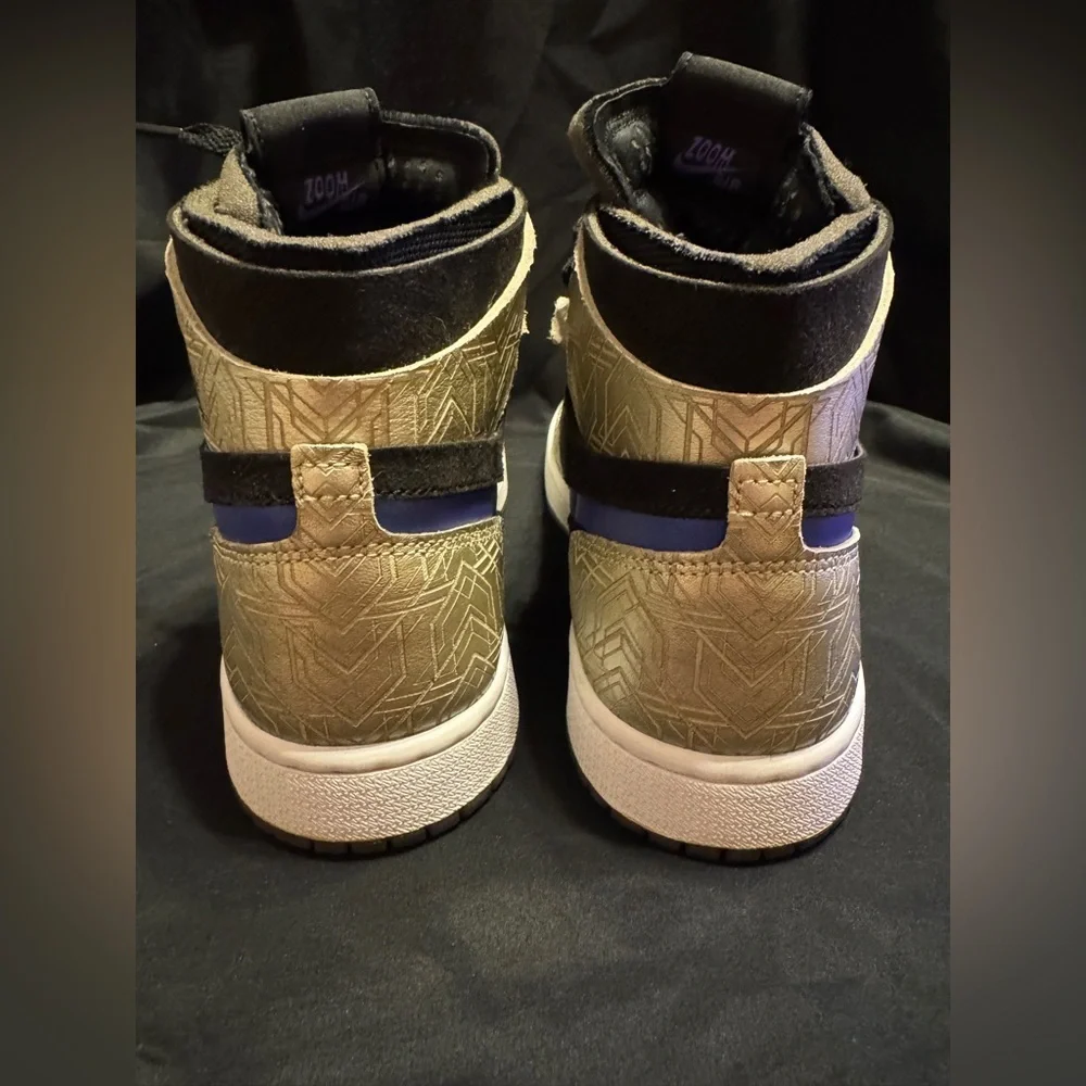 Air Jordan 1 Zoom CMFT Laser Gold and Black Sneakers Size 7 Women 8.5 Unisex - Picture 16 of 16